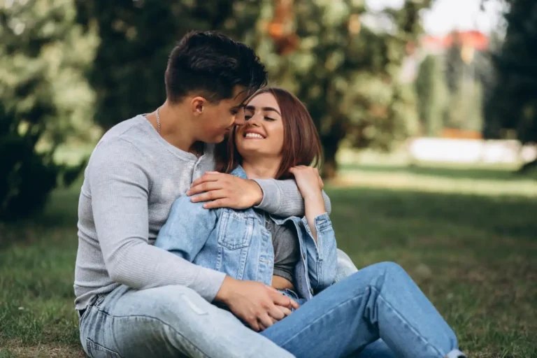 How to Flirt Without Being Obvious: The Art of Subtle Attraction